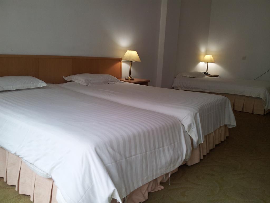 Hotel Keyserlei Antwerpen Szoba fotó